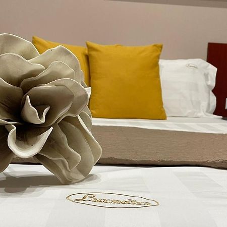 Premium Suites Ofrínion Buitenkant foto