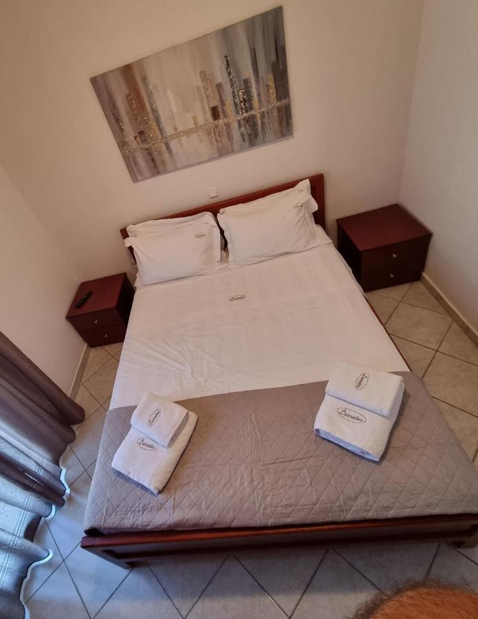 Premium Suites Ofrínion Buitenkant foto