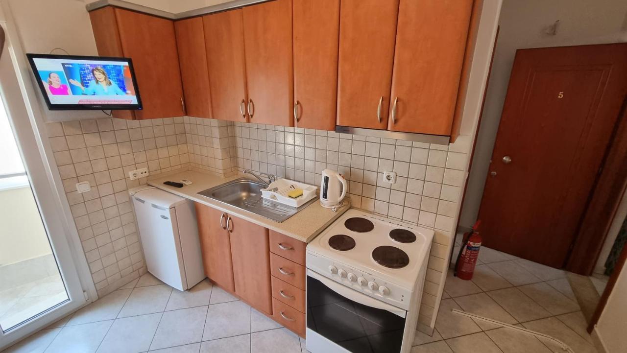 Premium Suites Ofrínion Buitenkant foto
