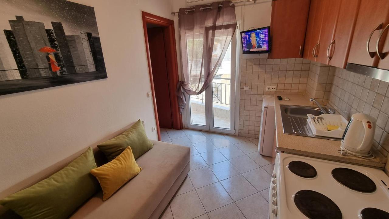 Premium Suites Ofrínion Buitenkant foto