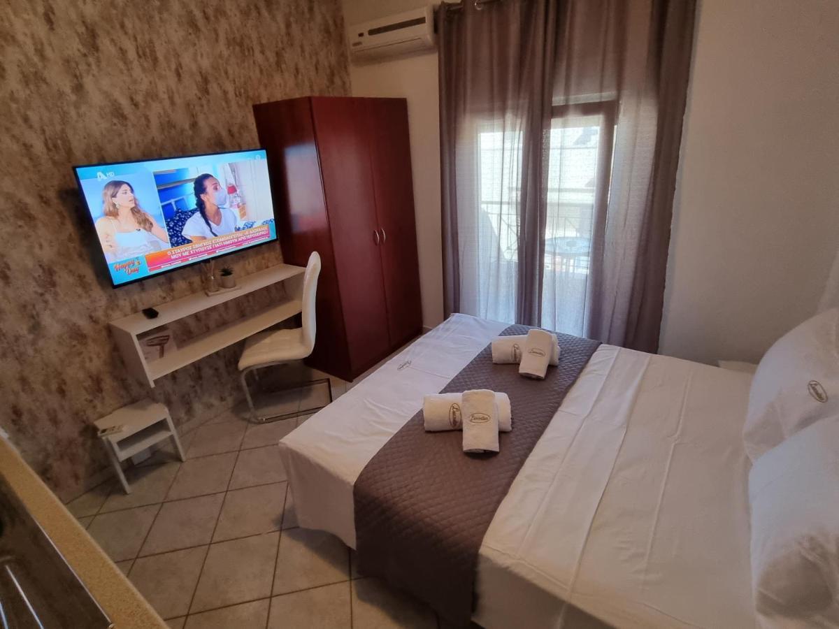 Premium Suites Ofrínion Buitenkant foto