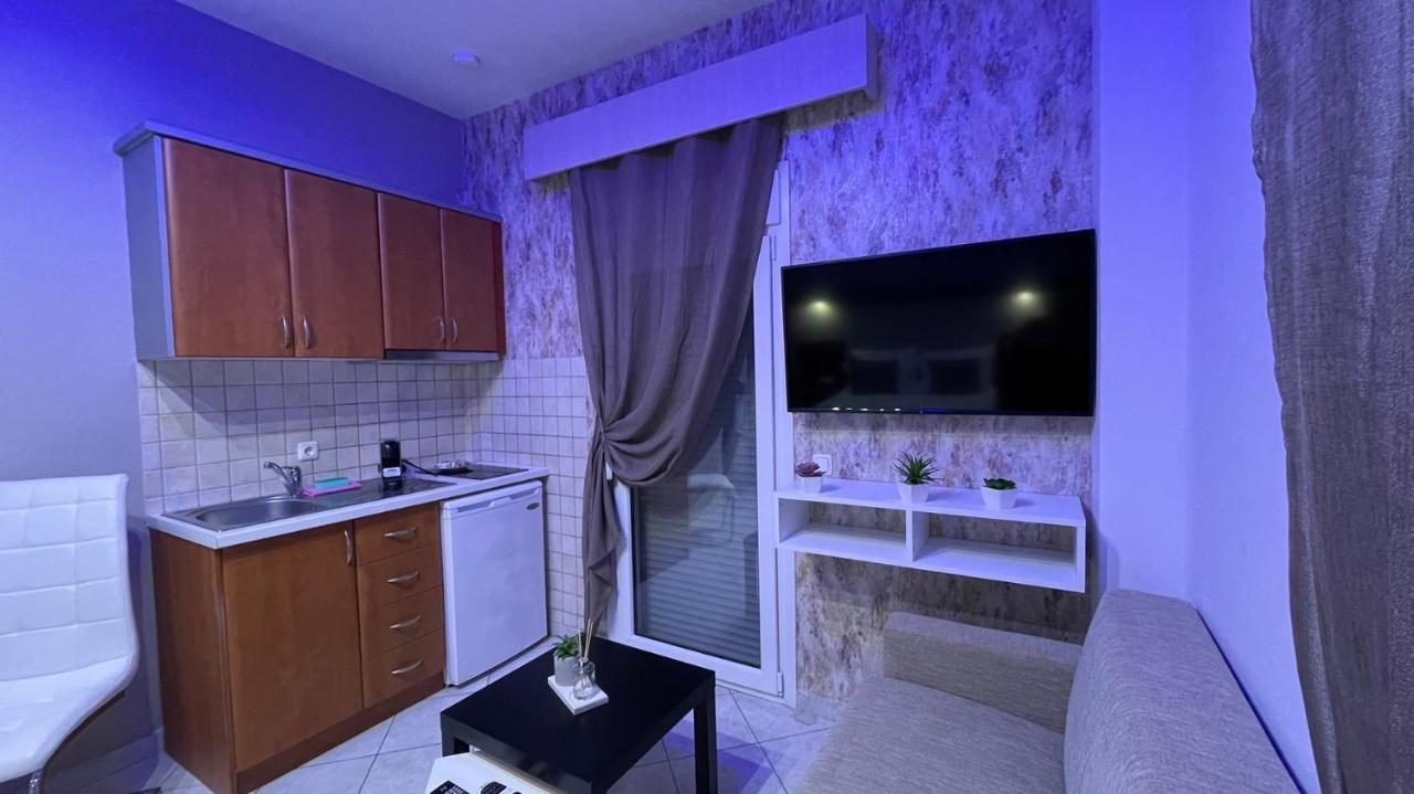 Premium Suites Ofrínion Buitenkant foto