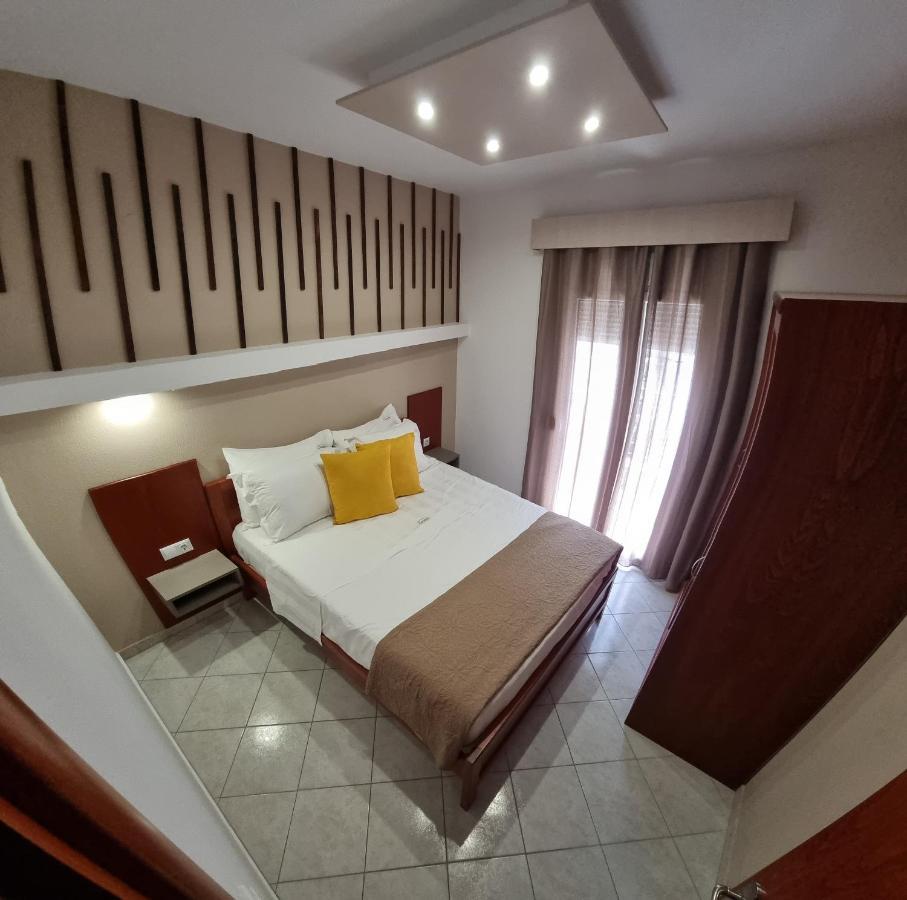 Premium Suites Ofrínion Buitenkant foto