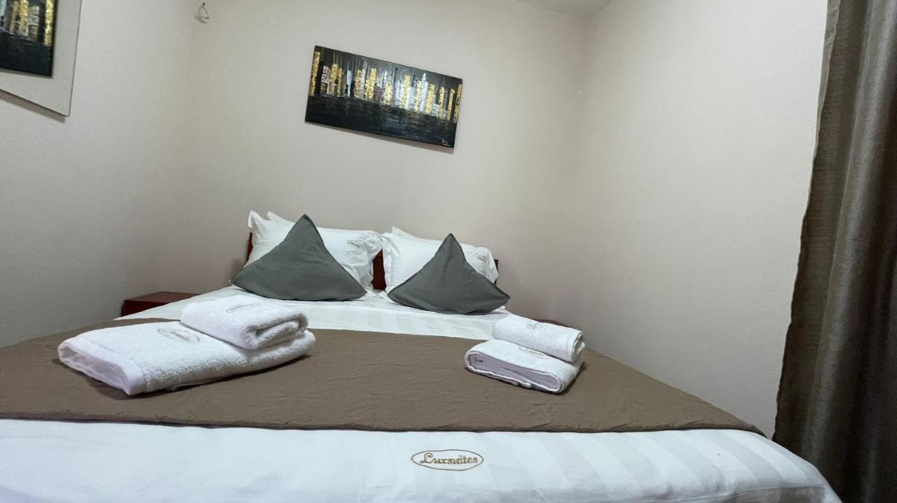 Premium Suites Ofrínion Buitenkant foto